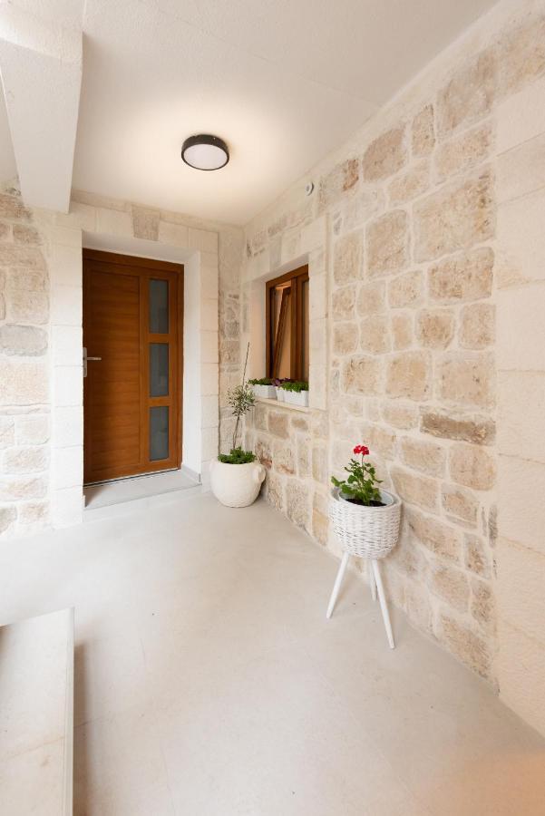 Apartment Olive Kaštela Exterior foto